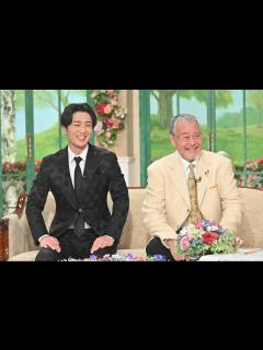 [x]【真田ナオキ】新曲 ♪罰 初披露！with吉幾三 - YouTube