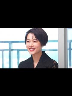 [x]杉咲花、主演映画『市子』インタビュー後編、若葉竜也は「最高の共演者」 - YouTube