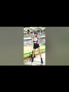 [x]チャンテも可愛い。#慈妹 つーめい #台湾チア #FubonAngels #中華職棒 #cpbl #cheerleading 新莊棒球場 ...