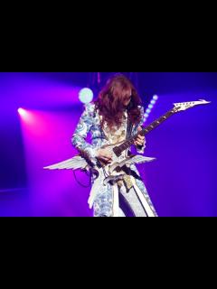 [x]明日（4月17日）THE ALFEE高見沢俊彦さんが70才になります💖お願い動画パート2 - YouTube
