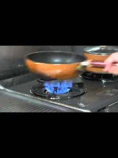 [x][料理・レシピ動画]ピーマンの肉詰め - YouTube