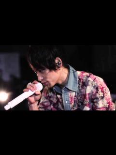 [x]UVERworld TAKUYA∞がおすすめの本を紹介！！ - YouTube