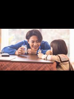 [x]間宮祥太朗、子役のななちゃんと仲良くこたつでぬくぬく！ ロッテ「クーリッシュ」新CM「ぬくぬく～りっしゅ」編＆メーキング - YouTube