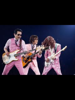 [x]THE ALFEE、45周年デビュー記念日に一夜限りのプレミアムライブ 50周年に向かって突き進む | Musicman